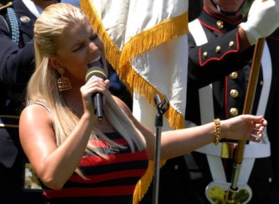Jessica Simpson sings National Anthem