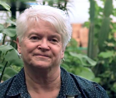 fake news or real? Barronelle Stutzman, gay hater