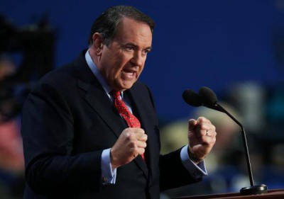 Mike Huckabee defends Josh Duggar