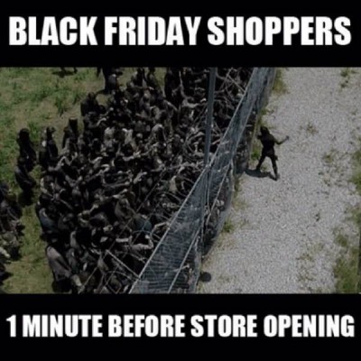 thanksgiving black friday shoppers