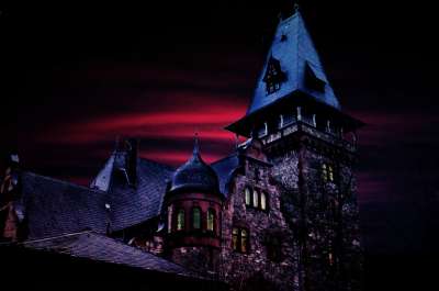 Specialty Haunted Houses