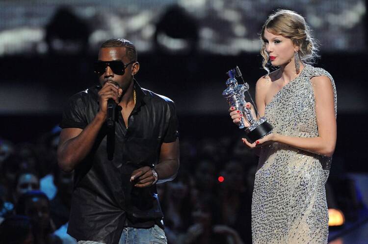 Kanye West interrupts Taylor Swift's acceptance of the award for Best Female Video