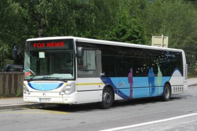 tourists bus, photo by John Williams