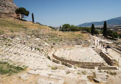 Greek amphitheater, creative process