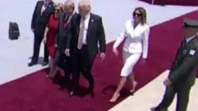 melania slap