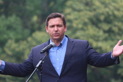 DeSantis to pull the plug