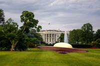 Flying Saucer Lands on White House Lawn