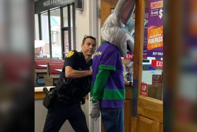 Chuck E Cheese